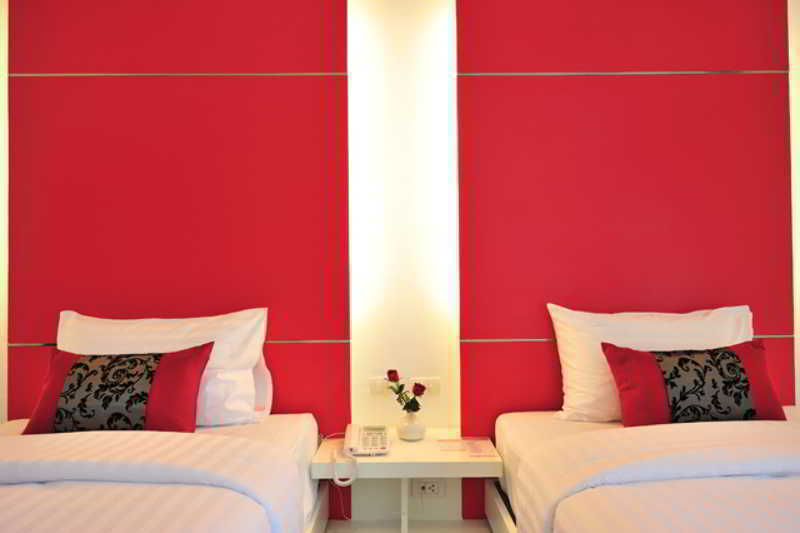 Alfresco Phuket Hotel Patong Extérieur photo